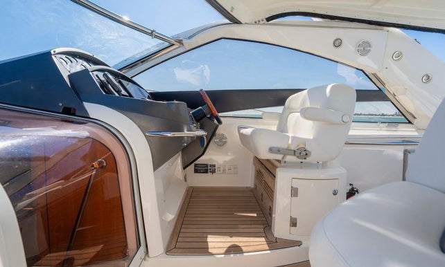 60' Sunseeker (12 passengers max)