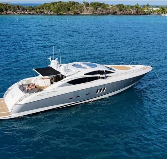 82' Sunseeker (12 passengers max)