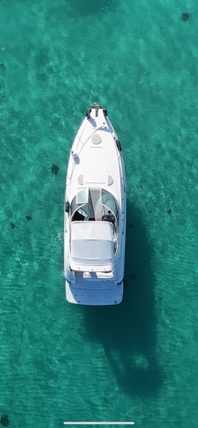 36' Cruiser (8 passengers max)