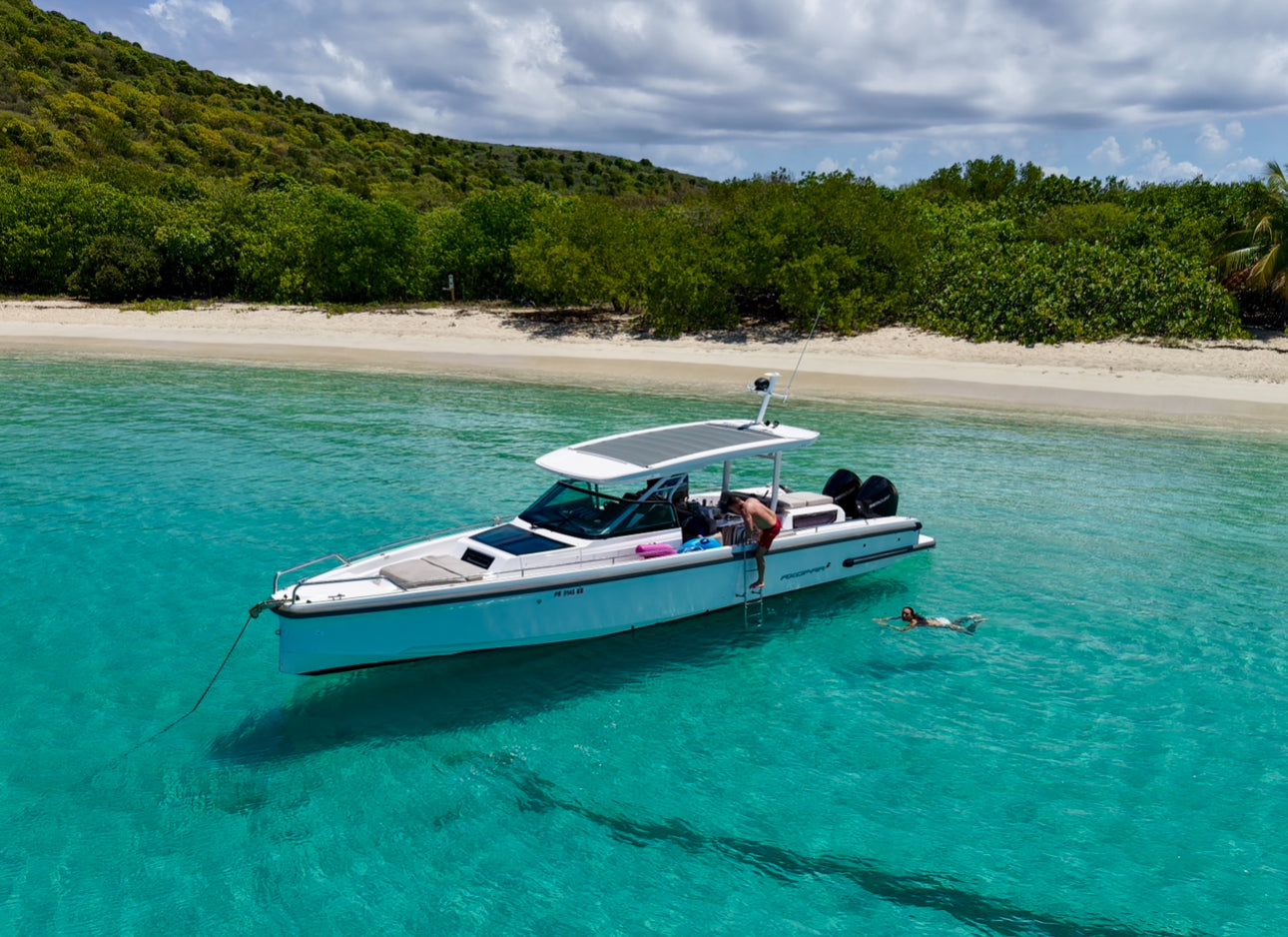 38' Axopar (12 passengers max)