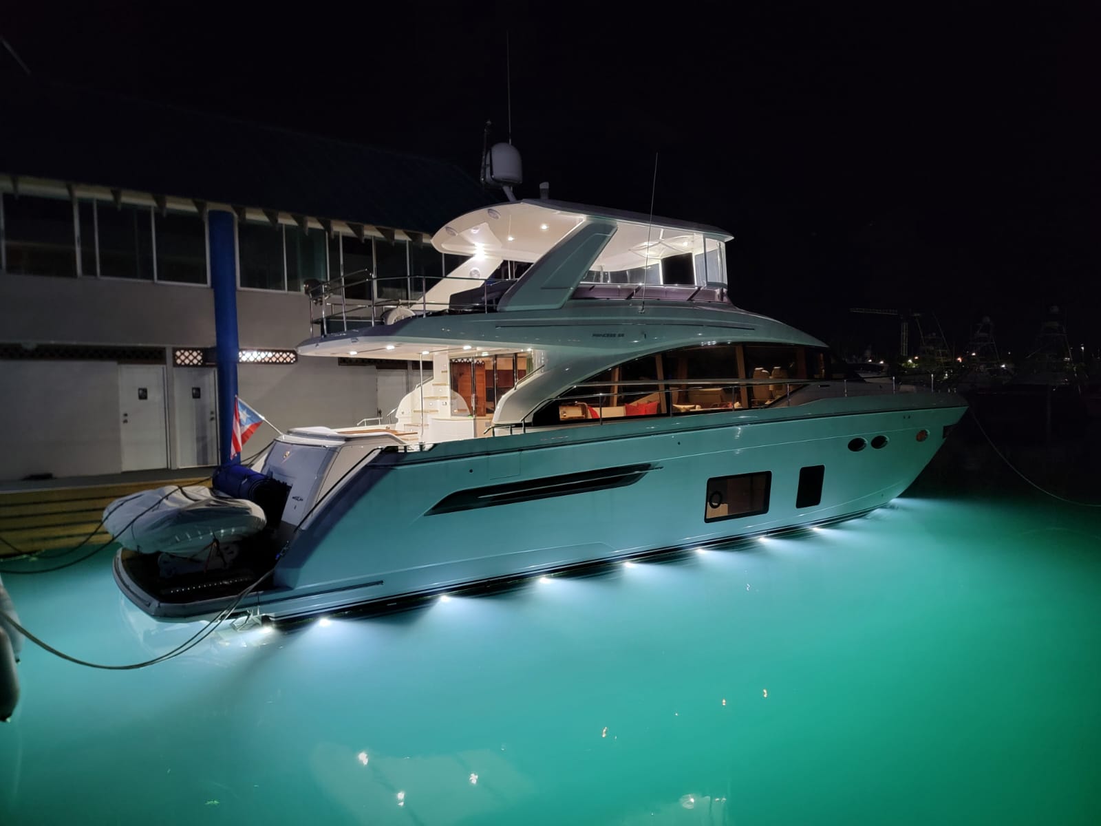 68' Princess Yacht Charter – puertoricoboatcharters