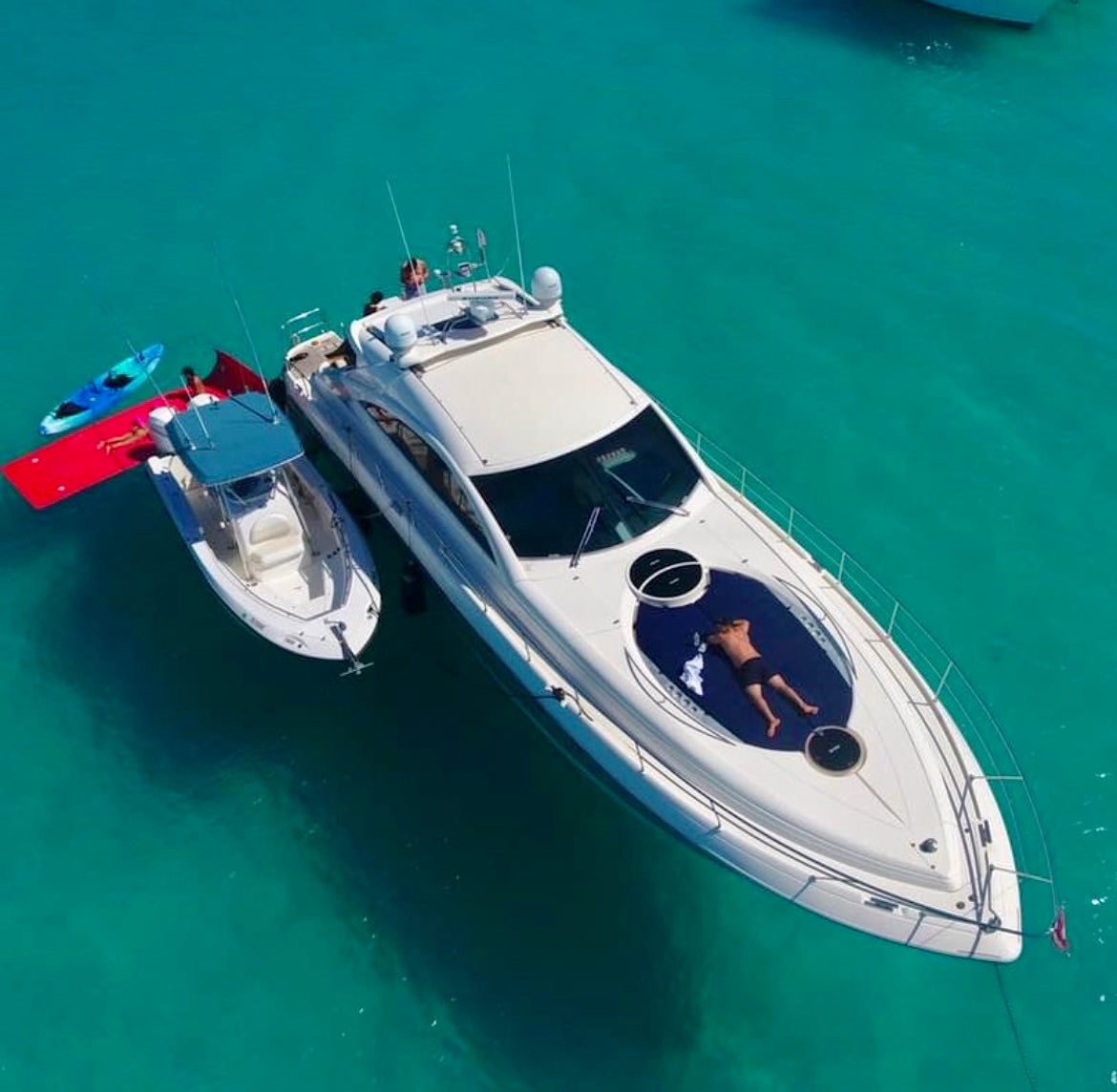 65' Fairline (12 passengers max)