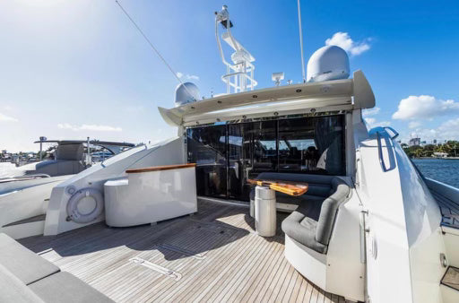 82' Sunseeker Yacht Charter (12 passengers max)