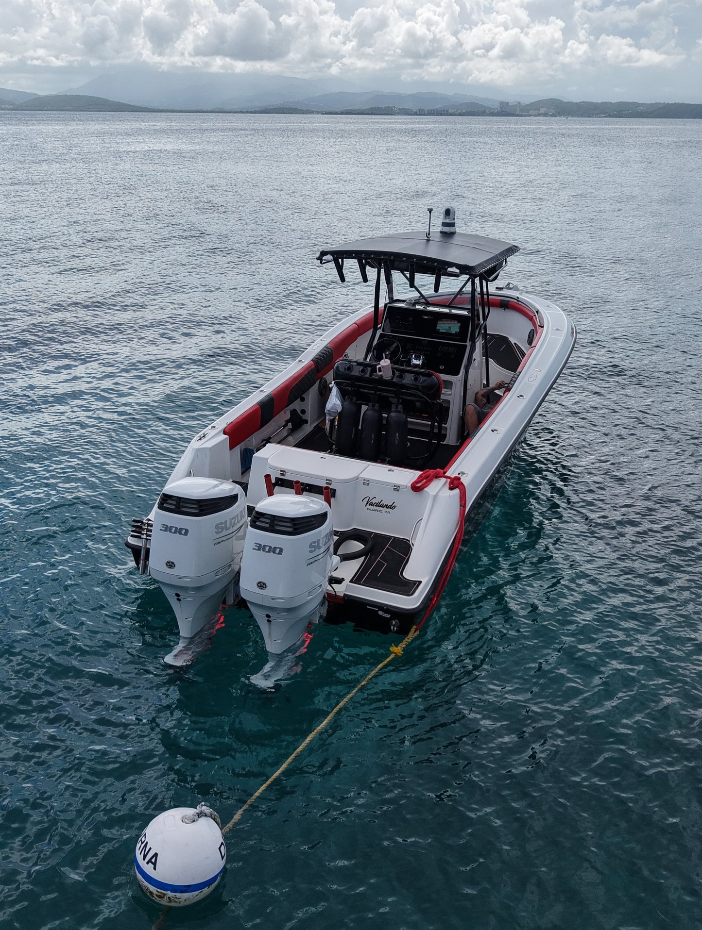 28' Hydrasport (6 passengers max)