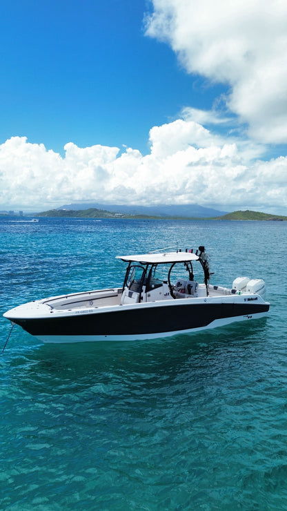 33' Scarab (10 passengers max)