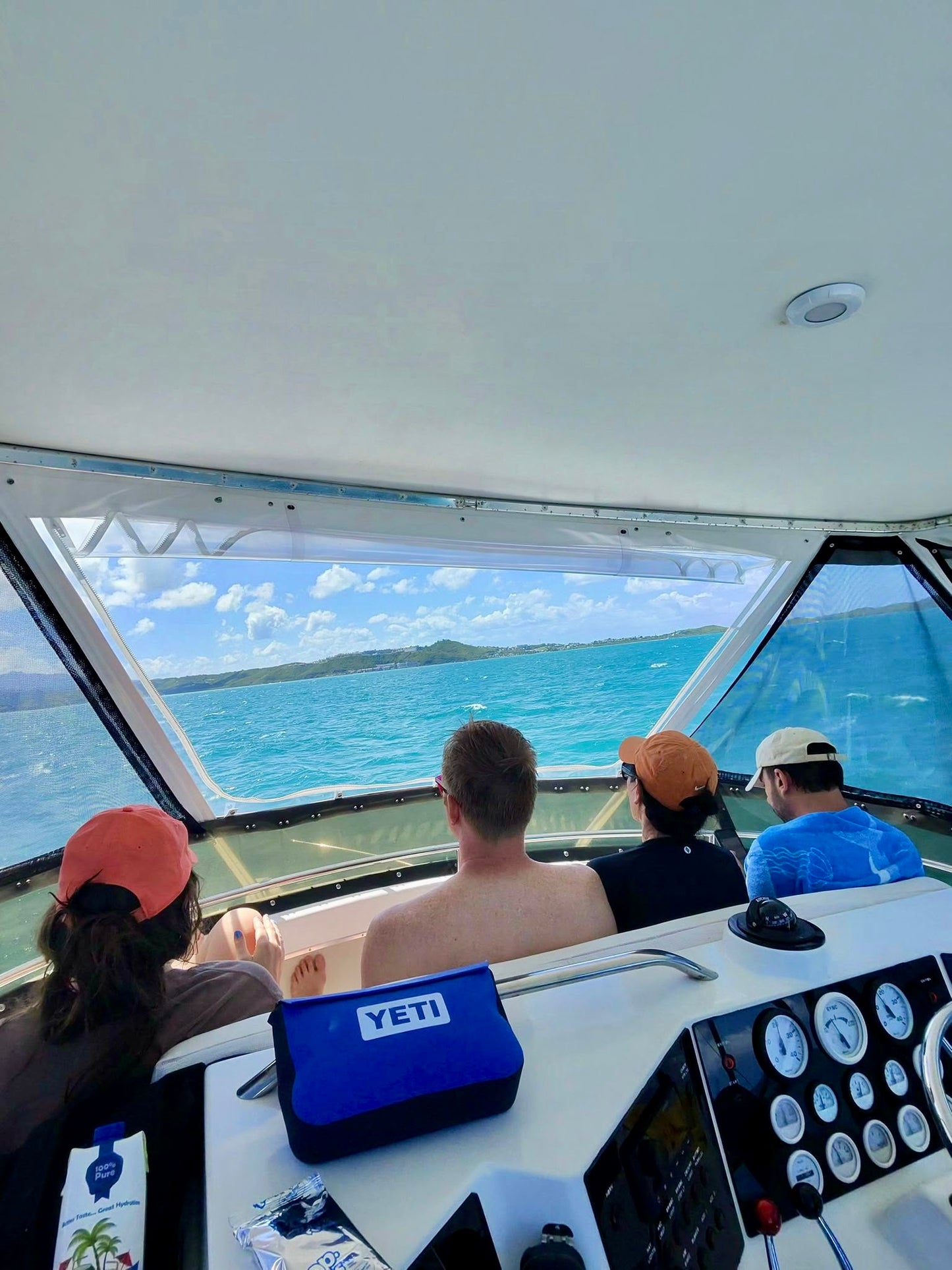 34' Islander (10 Passengers max)