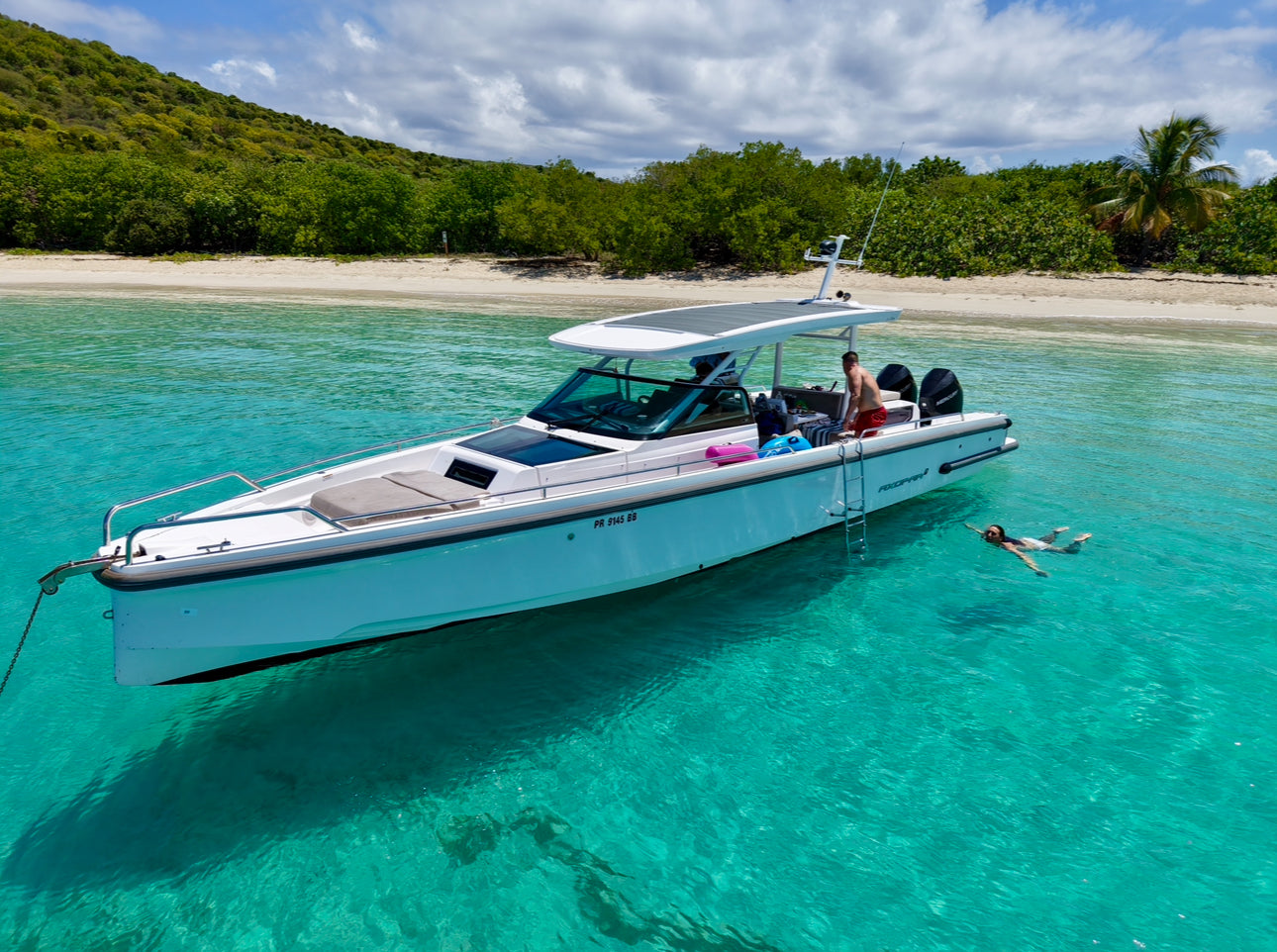 38' Axopar (12 passengers max)