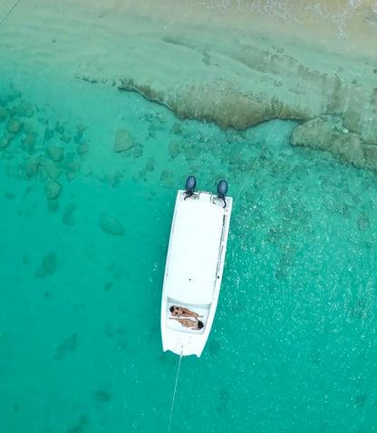 25' Prowler (6 passengers max)