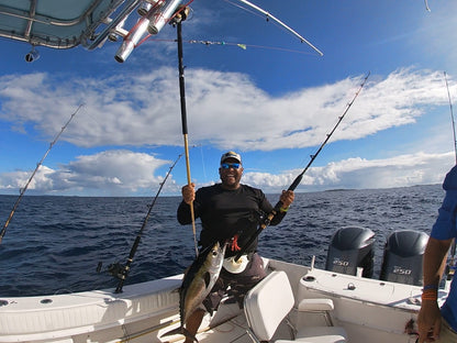 31' Contender Fishing Charter (6 passengers max)