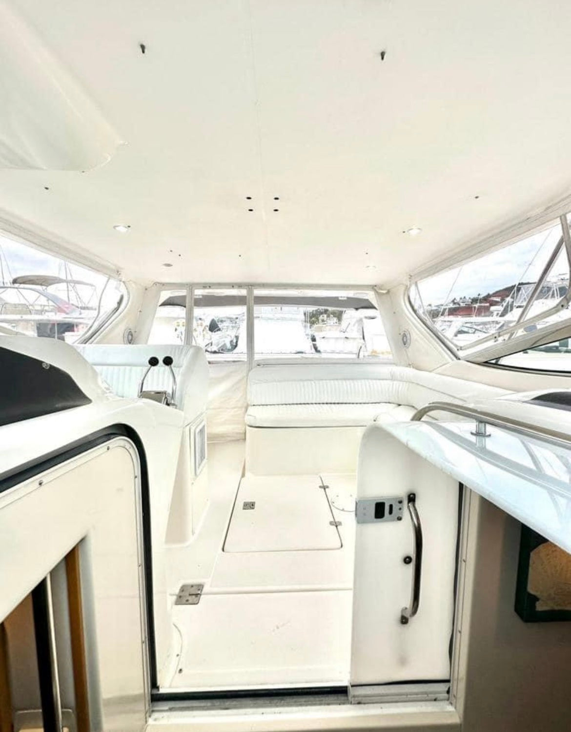 40' Rivera  (12 passengers max)