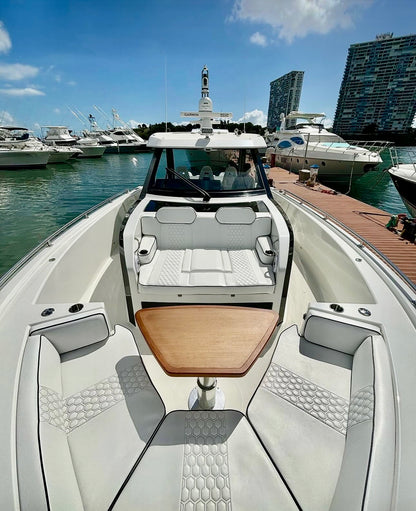 45' Ocean Alexander (12 passengers max)