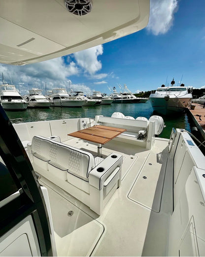 45' Ocean Alexander (12 passengers max)