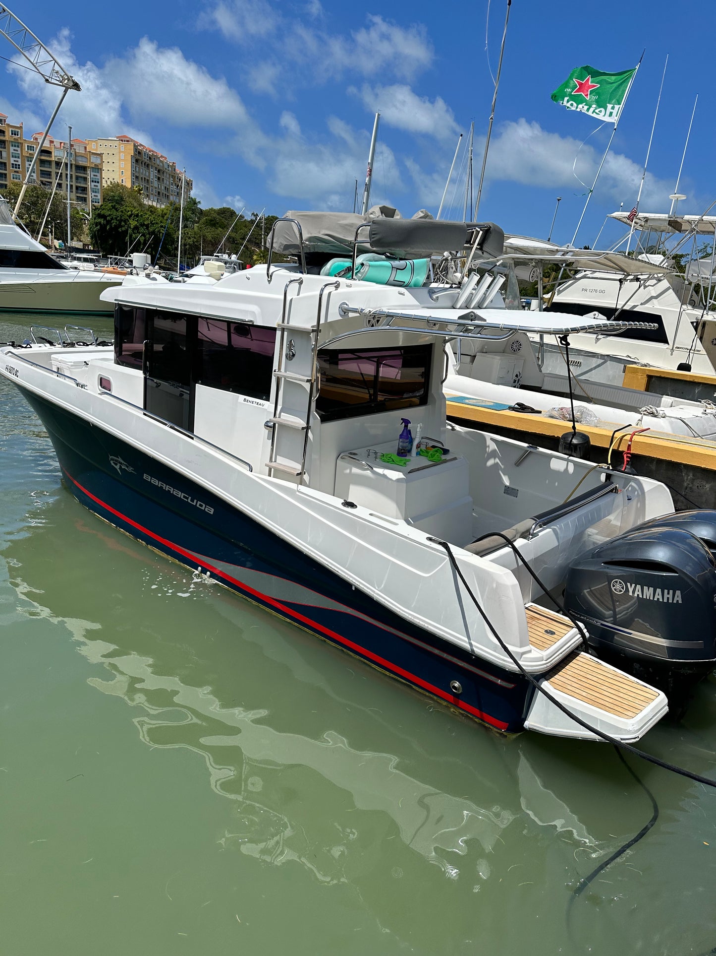 28' Barracuda (6 passengers max)