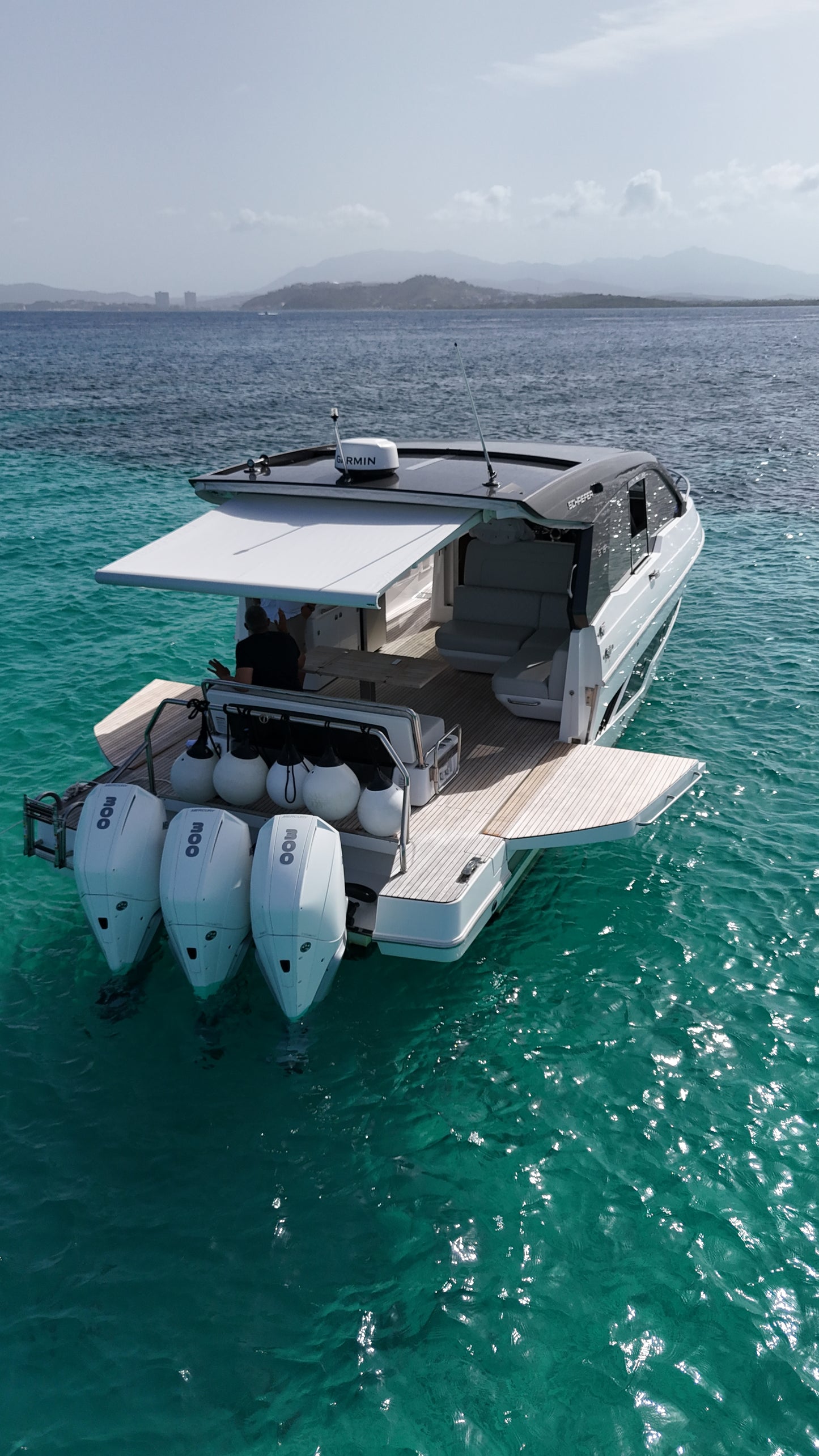 40' Schaffer (10 passengers max)