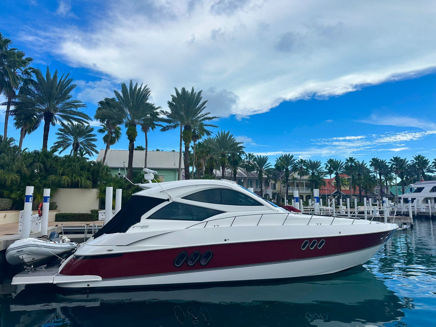 54' Cruiser (12 passengers max)