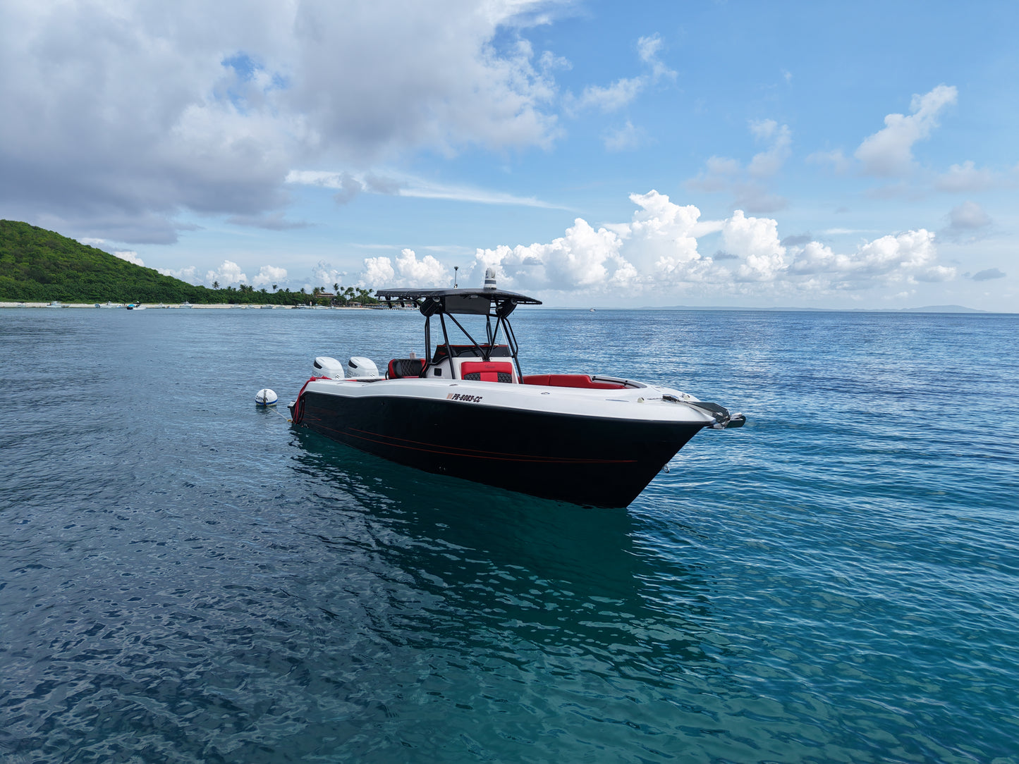 28' Hydrasport (6 passengers max)